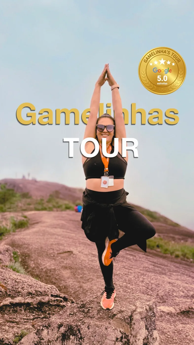 Paula, guia da Gamelinha's Tour, no topo da Pedra Redonda em Monte Verde
